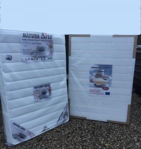 Matelas et sommier neuf livraison possible