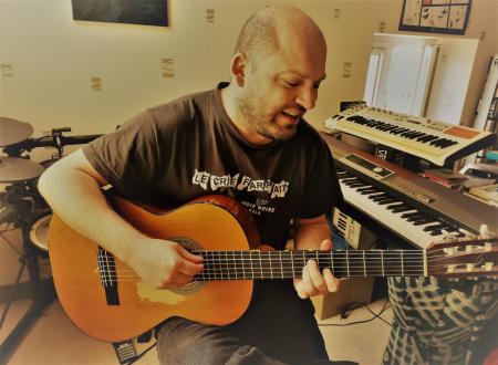 Cours de guitare électrique et acoustique