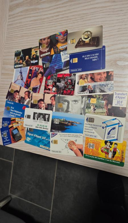 50 cartes téléphoniques