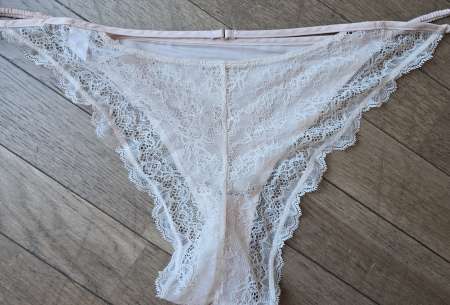 Vente de lingerie portee pour fetichistes