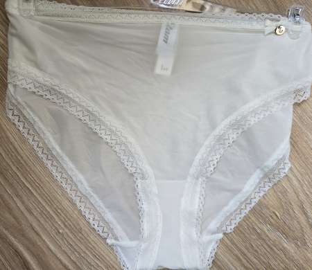 Lingerie portée ou caviar et uro pour amateur et