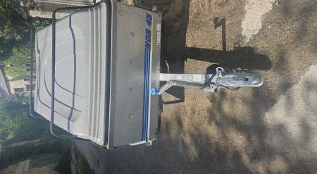 Particulier vend remorque norauto avec hard top