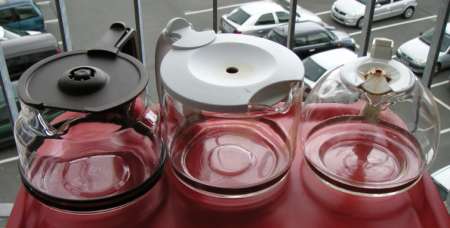 Trois verseuses (pots) pour cafetière électrique
