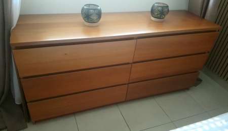 Commode spacieuse neuve