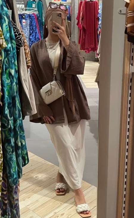 Étudiante recherche service ou aide