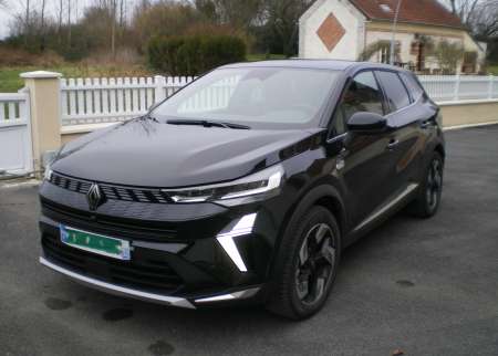 modele Zymbioz version Iconic E-tech full hybrid