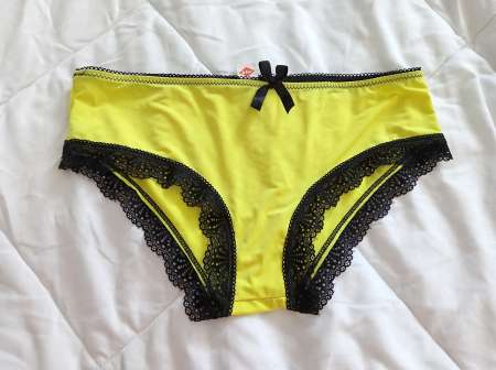 Je vends des culottes portées