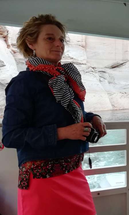 Massages détente relaxation, découverte de soi.