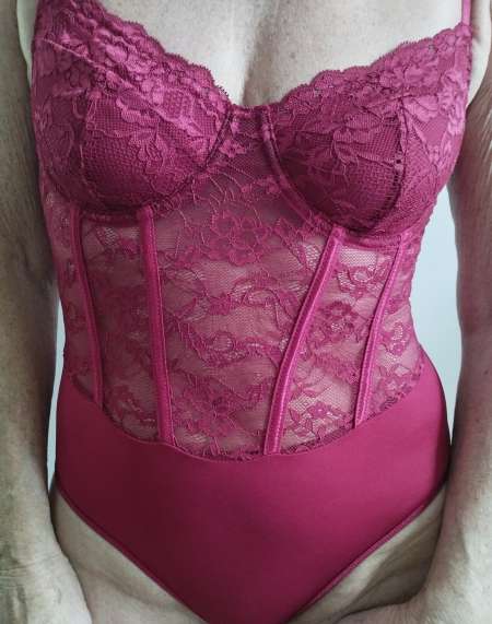 Body et divers sous-vêtements