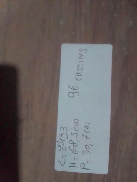 ..meuble 96 casiers .