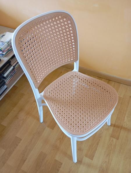 tres belle chaise neuf
