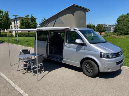 VOLKSWAGEN CALIFORNIA T5 TDI 2.0 BEACH