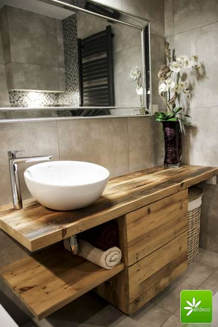 Meubles de salle de bain en vieux bois