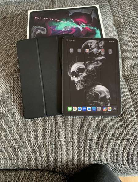 Apple ipad 11 pro 256 Go
