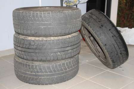4 Roues completes sur jantes acier (pneus neige)