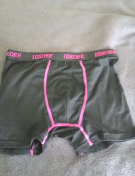 boxer noir neuf avec couleur
