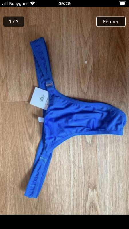 String homme bleu