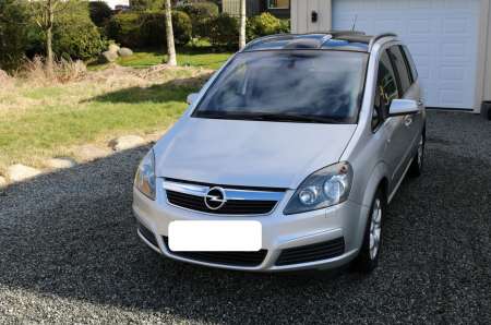 JE DONNE OPEL ZAFIRA 1.8 Année 2006