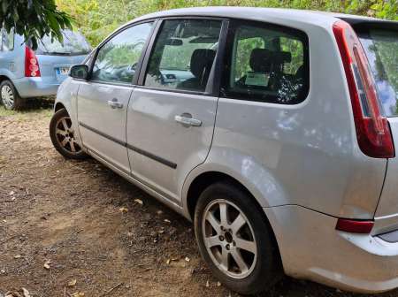 VEND FORD CMAX en entier