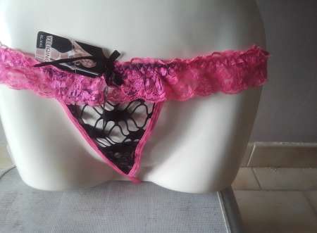 2 Jolie String tres sexy