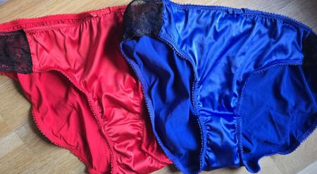 culottes en satin rouge ou bleu
